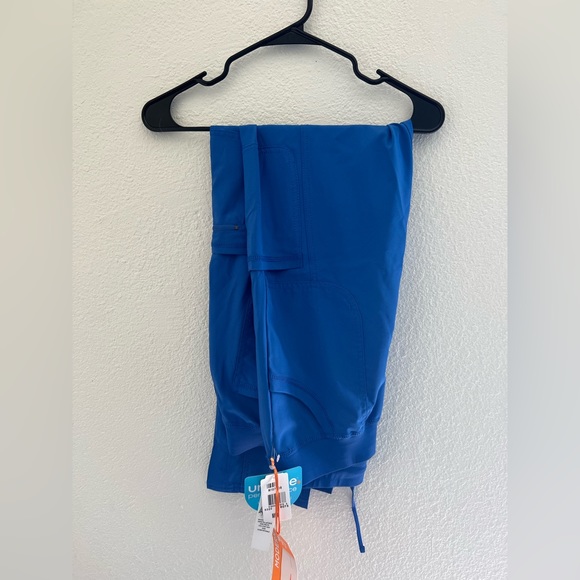 Scrub Set - Picture 2 of 5